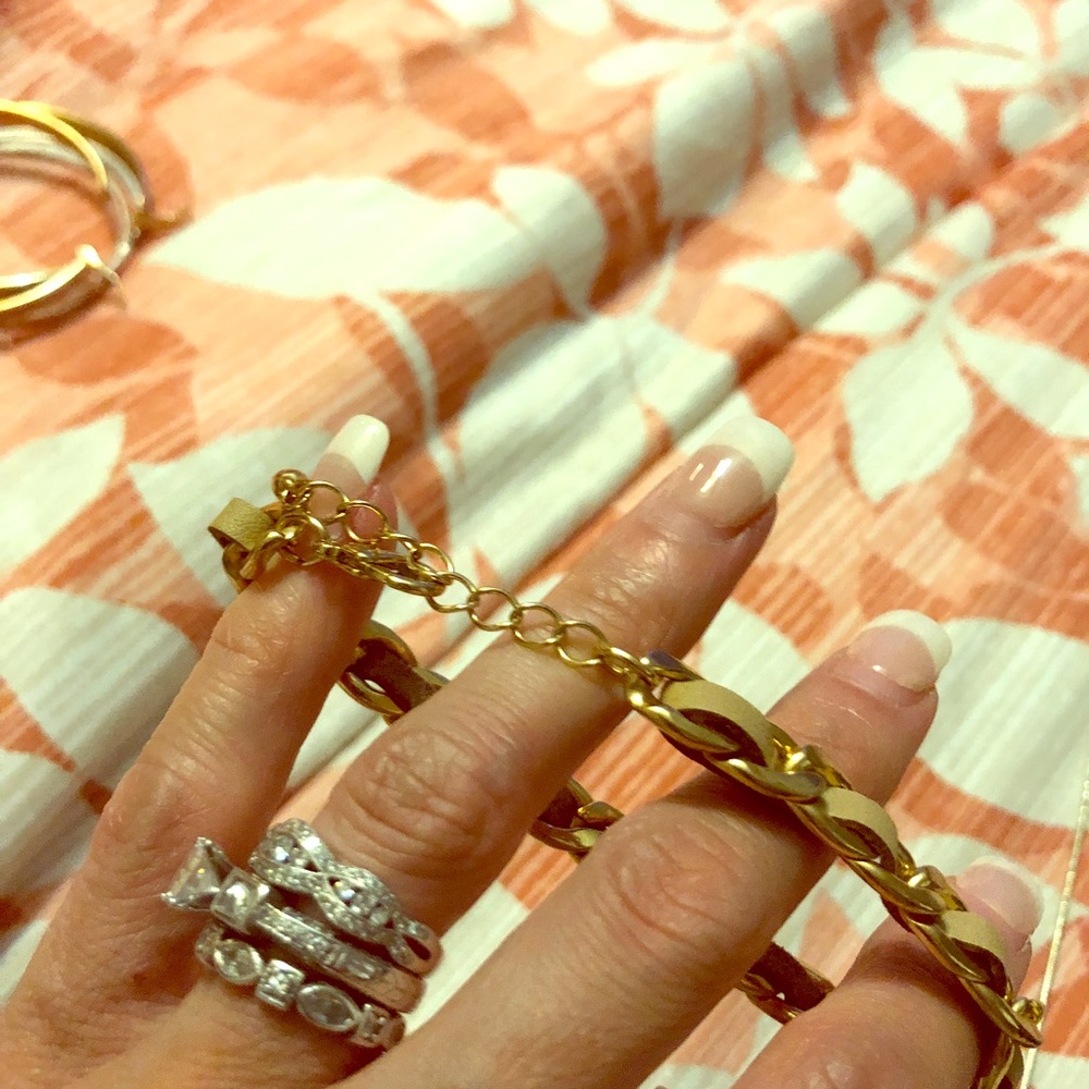 Bracelet